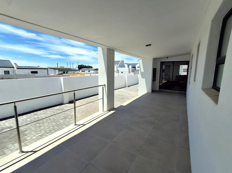 4 Bedroom Property for Sale in Harbour Lights Western Cape